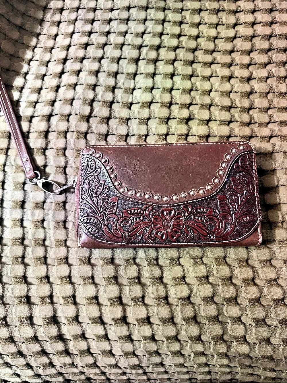 Montana West Floral Embroidered Wristlet Clutch in Brown